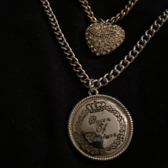 3 chain attached multi colored necklace. - Picture 3 of 7